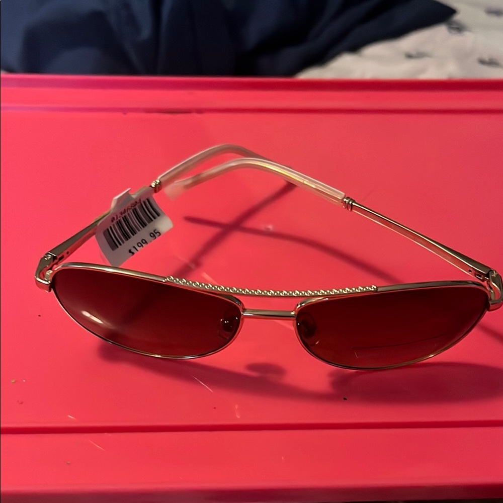 Stylish Gold Sunglasses